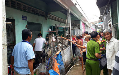 chay-nha-trong-khu-dan-cu-hang-tram-nguoi-hoang-loan2